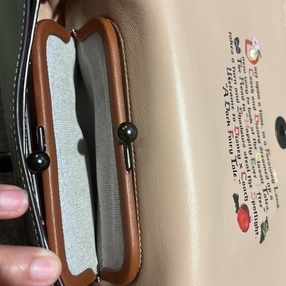 Coach Snow White Purse&Walket - Picture 11 of 16